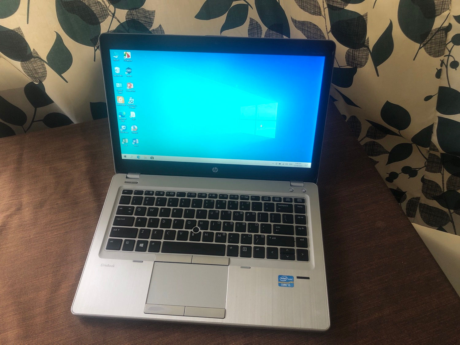 HP EliteBook Folio 9470m i5 3rd gen, 8g,  2 drives SSD & HDD