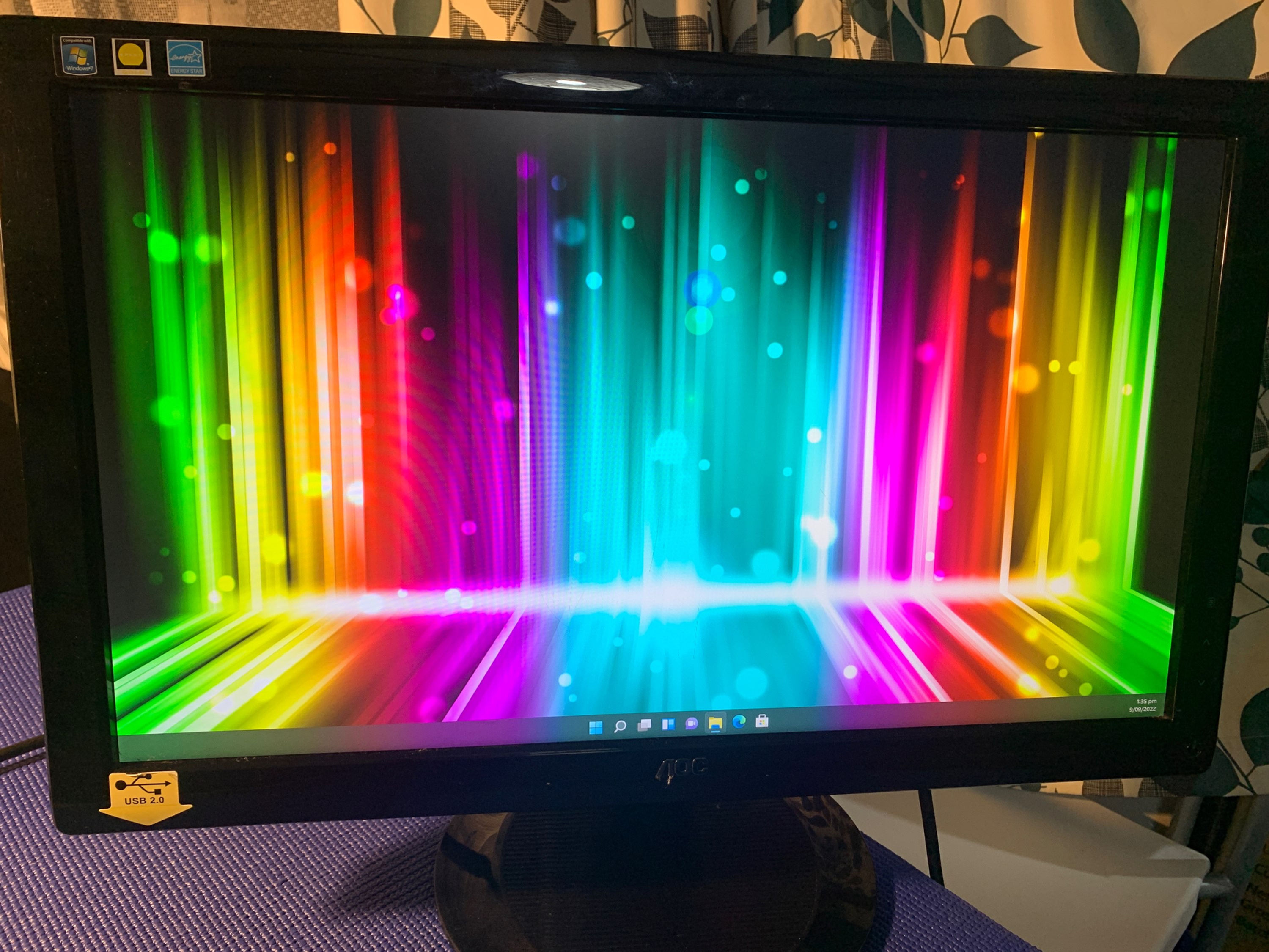 Durable AOC 22” FHD LED Monitor with Built-in Speakers. Model: E2236Vwa