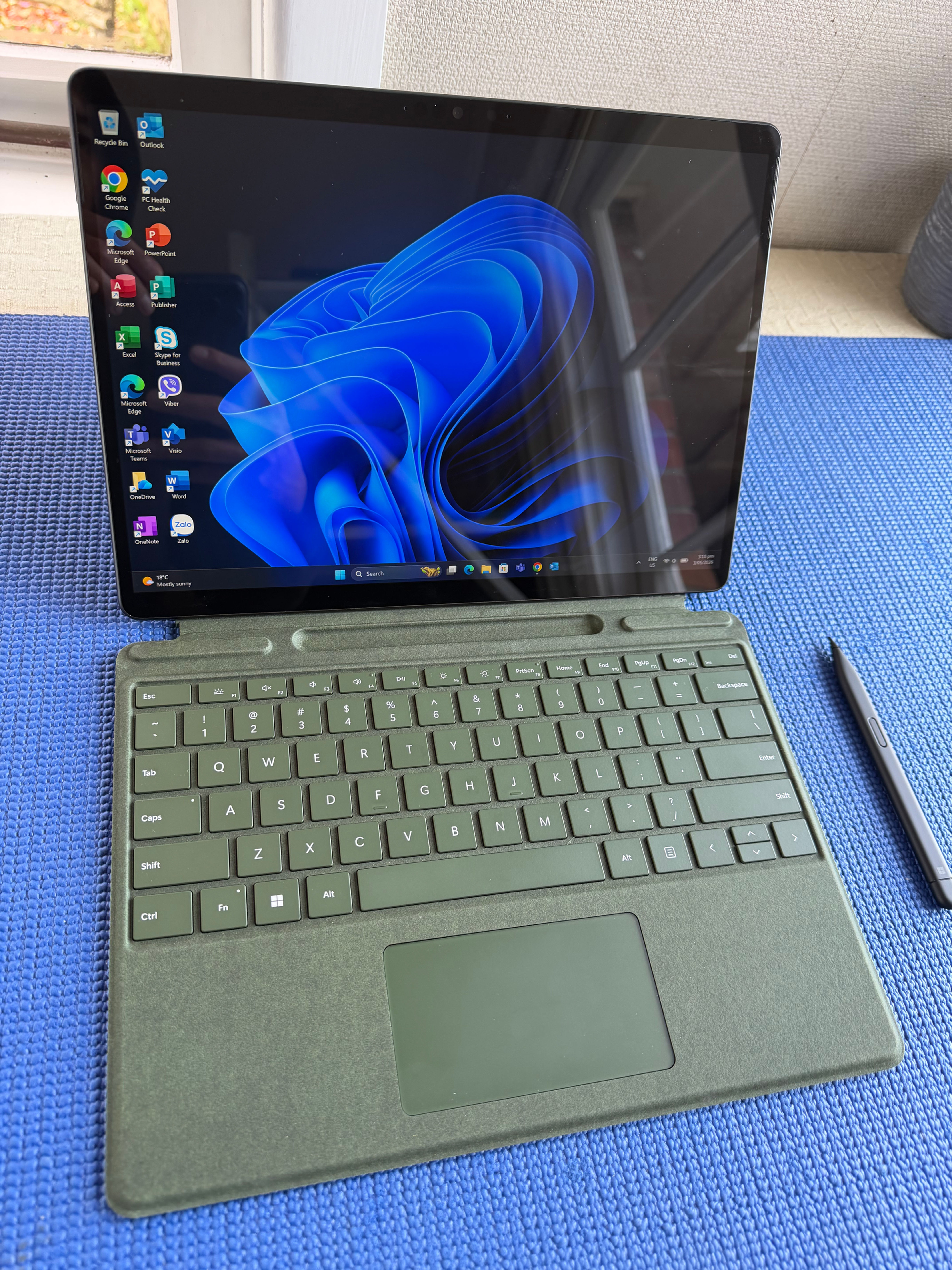 TOP SPECS Microsoft Surface Pro 8 13” Touch 120Hz 11th gen i7-1185G7 16GB NVMe 5