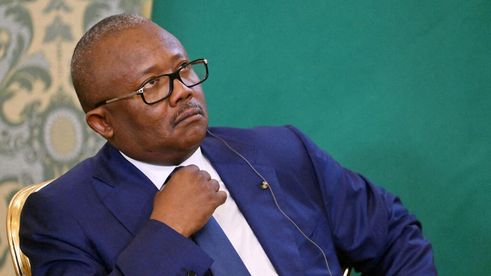 Guinée-Bissau : bloqué par les militaires, Embaló pris à son propre piège ?
