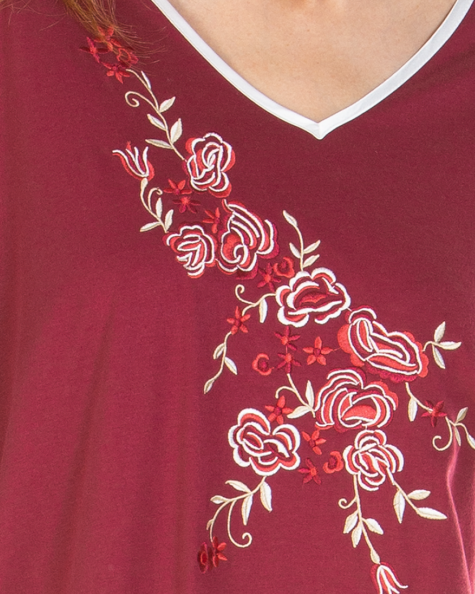 Thumbnail: La Marquise Women's Roses Are Red Embroidered V Neck Kaftan - One Size