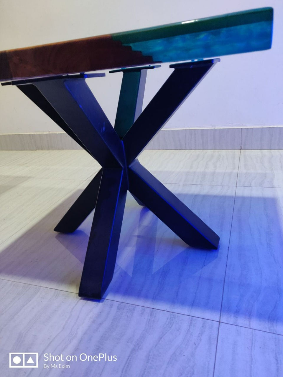 Thumbnail: Wooden Table