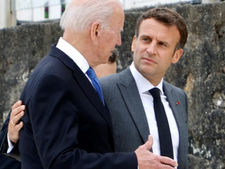 Entre la France et les États-Unis, le torchon diplomatique brûle