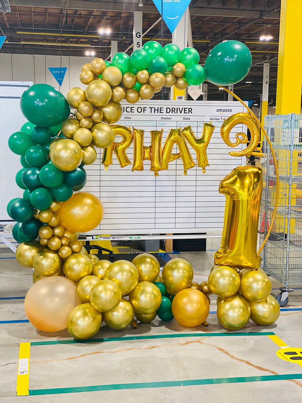 Thumbnail: Balloon Garlands and Bouquets