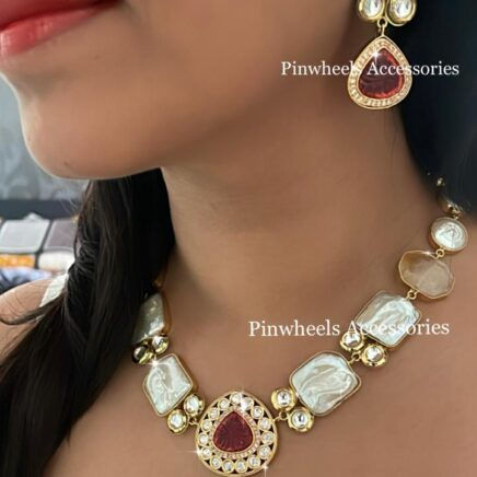 Thumbnail: MOTHER OF PEARL NECKLACE