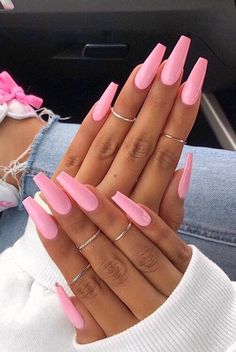 uñas color rosa de gel