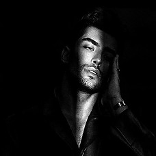 tumblr_8ea6aa90a32a34386cacdb4dc2e2793d_