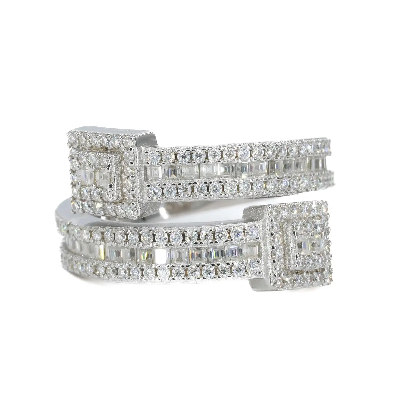 BAGUETTE BAND VVS MOISSANITE DIAMOND RING