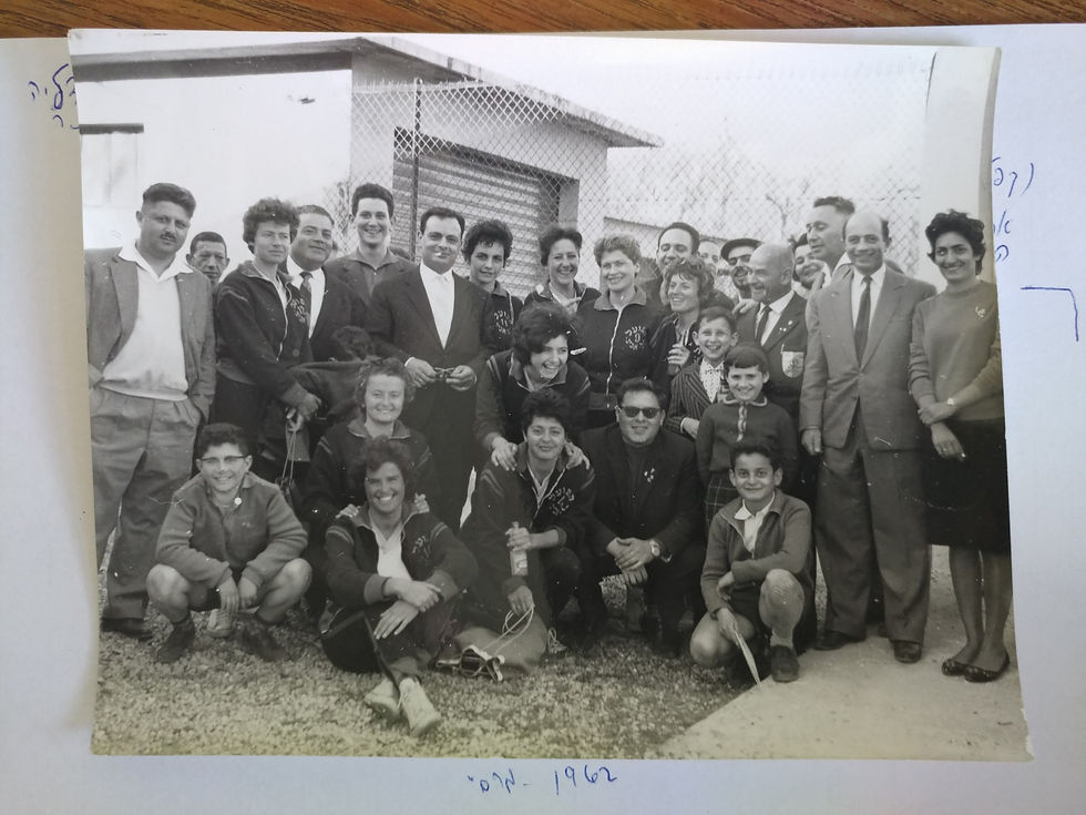 קלרה טאוב גרייצר - היכל התהילה כדורסל נשים (10)