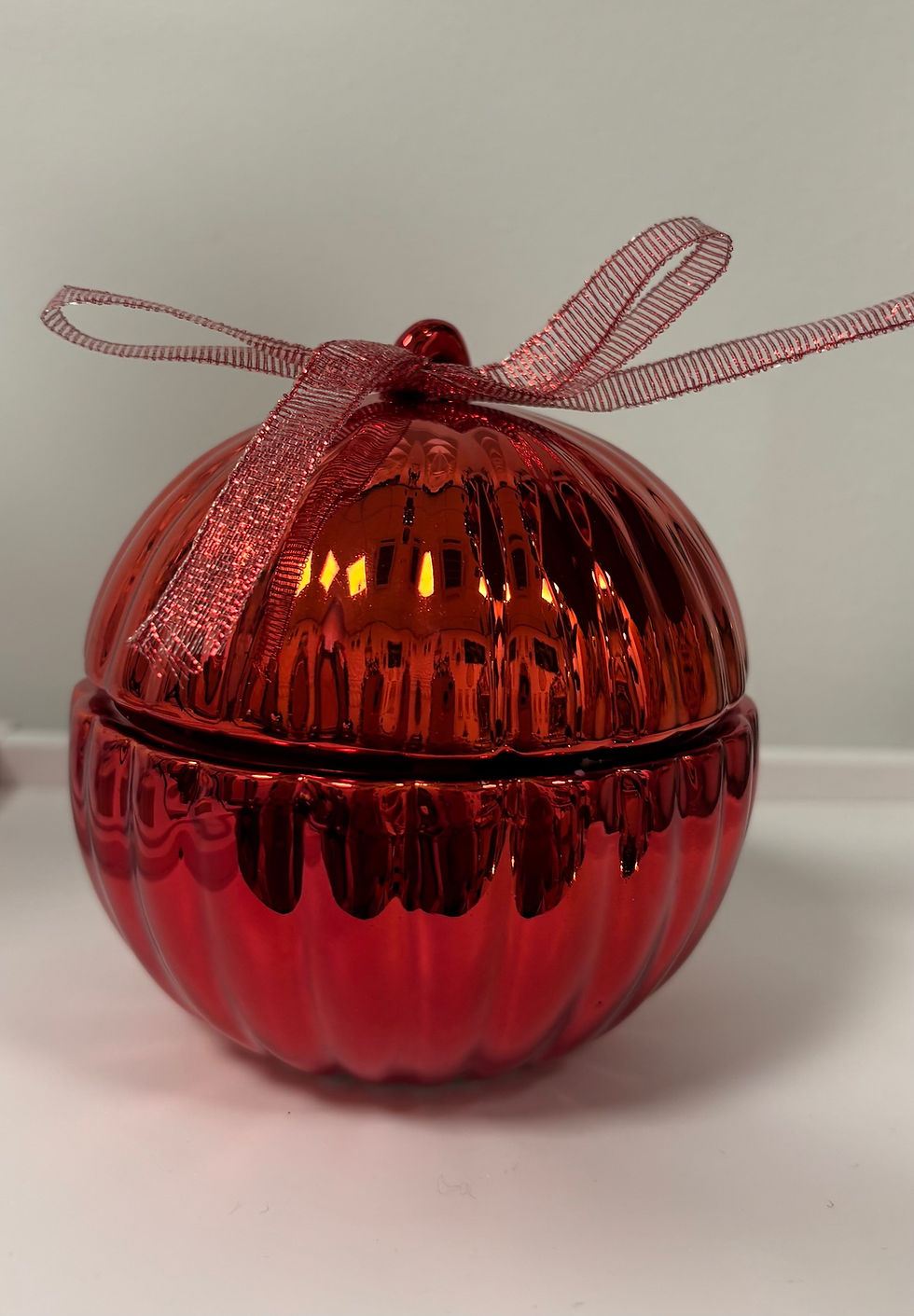 Thumbnail: Christmas Bauble Candle