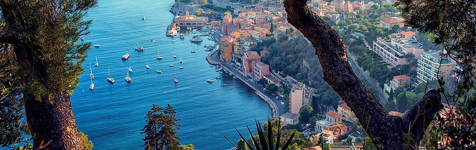 Architect in Menton, Cap d'Ail, Beaulieu-sur-Mer, Èze, Villefranche-sur-Mer, Saint-Jean-Cap-Ferrat, Menton, Nice, Saint-Laurent-du-Var, and Cagnes-sur-Mer.