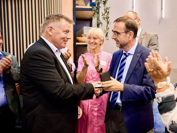Auszeichnung mit der Alois-Glück-Medaille