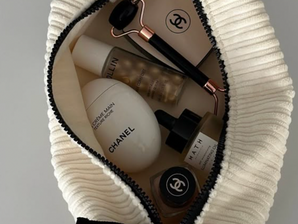 Best Makeup for a 70-Year-Old Woman