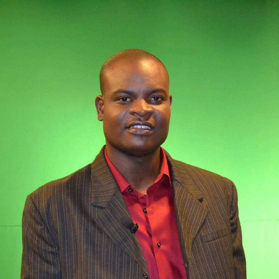 Le cancer tue plus que le sida, la tuberculose, la malaria et les infections respiratoires. Le coût de son traitement est astronomique pour la majorité des Haïtiens et Haïtiennes vivant dans l’extrême pauvreté. Les mieux lotis parviennent à se faire soigner aux États-Unis, à Cuba ou en République dominicaine. Mais d’autres familles doivent compter sur la générosité de bienfaiteurs (rices) sur les réseaux sociaux, l’internet et à la radio pour vaincre ce mal que l’État semble ignorer.