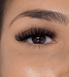 DelosBeauty’de uzun süre kalıcılığa sahip ipek volume kirpikler