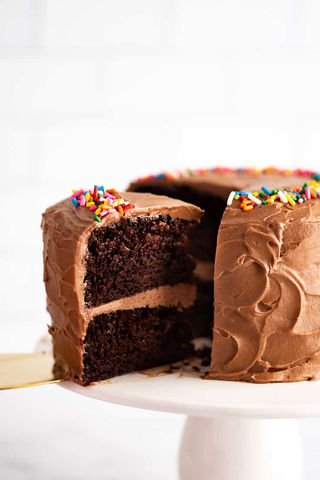 small-chocolate-cake-photo.jpg