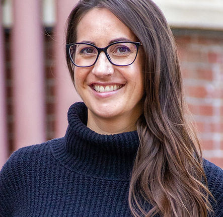 Amanda Head Shot.jpg