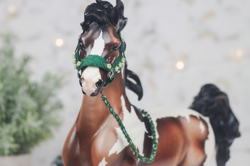 Thumbnail: Flower Shop - Traditional Scale Fleece Halter Set