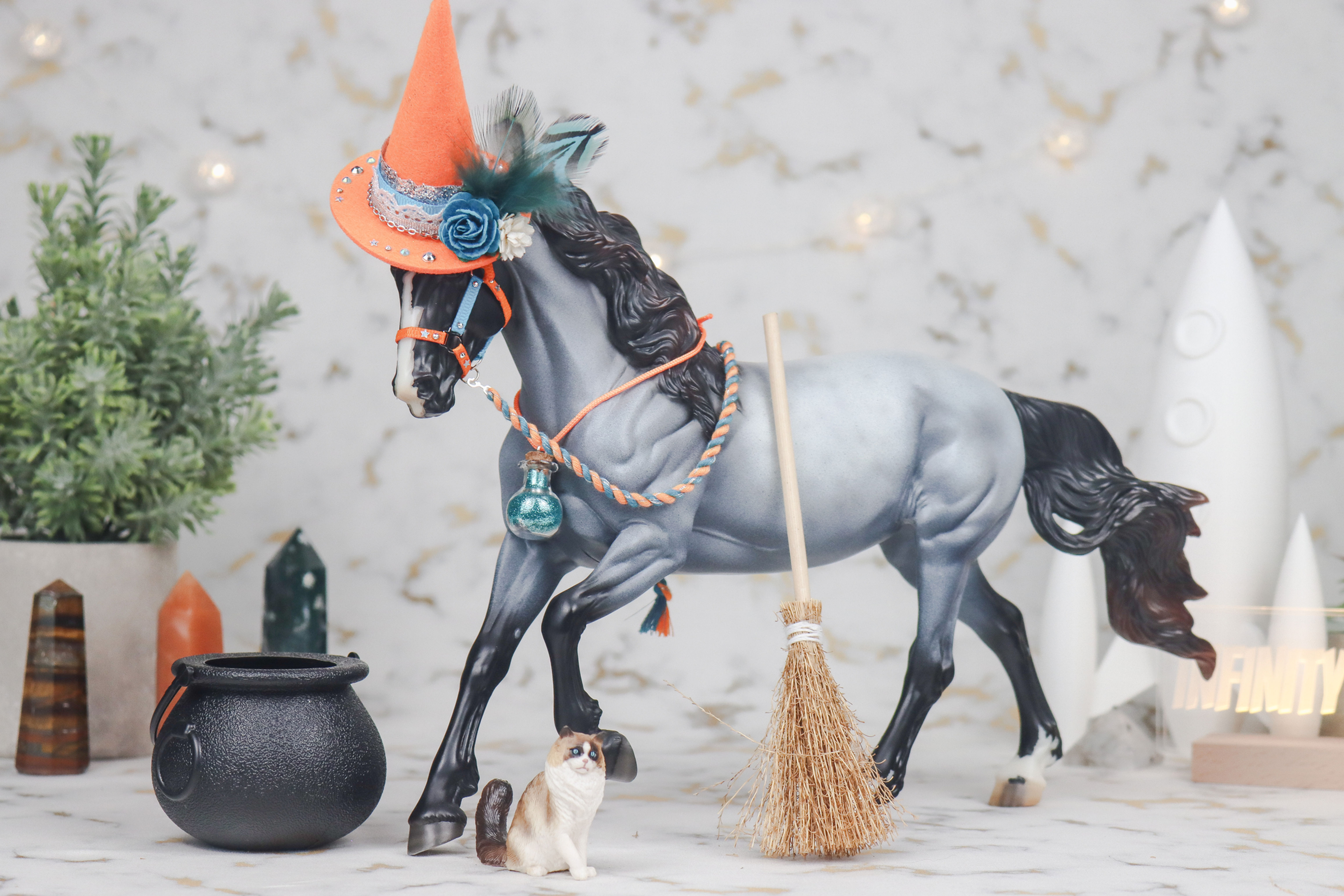 Minerva - Traditional Scale Witch Costume Set