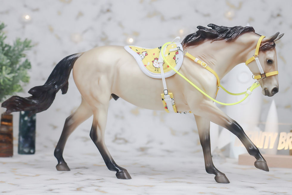 Thumbnail: Hen Solo - Traditional Scale Bareback Set