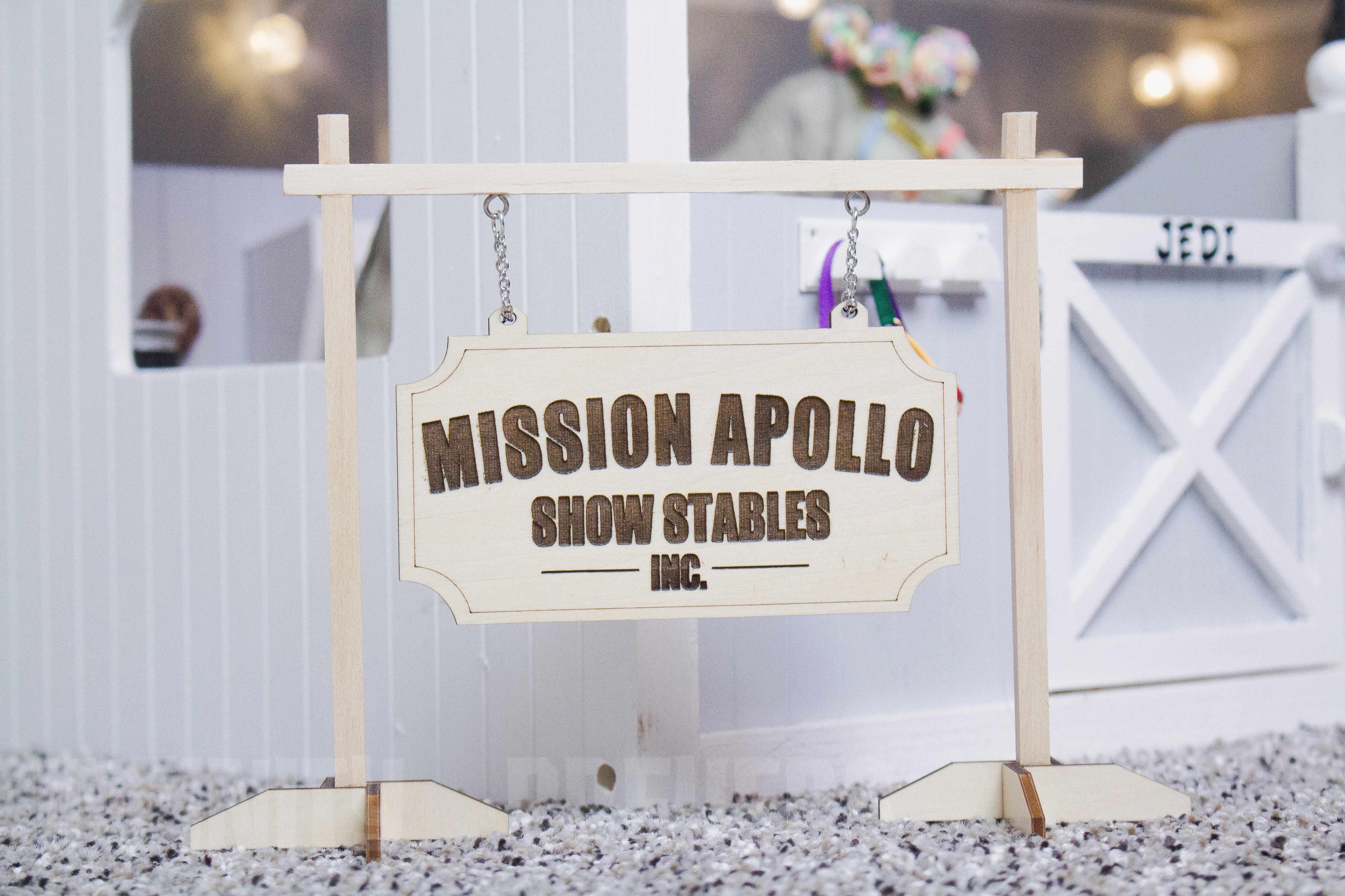 Traditional Model Horse Hanging Wooden Barn Sign