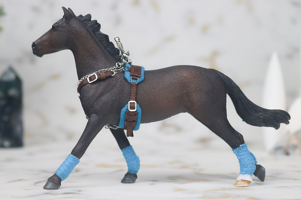 Thumbnail: Sword Master - Schleich Horse Costume Set