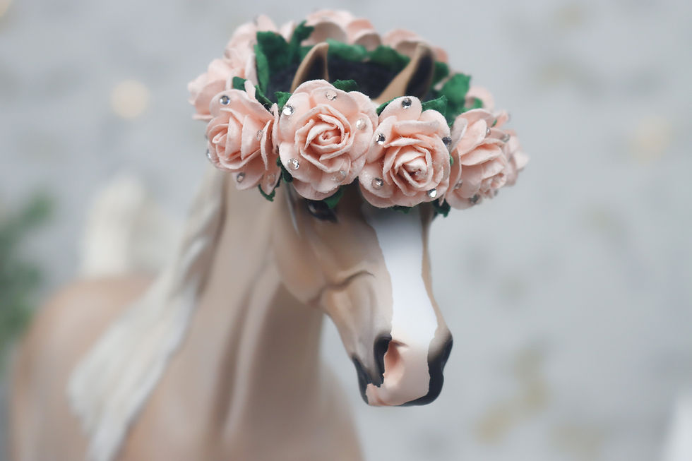 Thumbnail: Peach O's - Traditional Scale Flower Crown