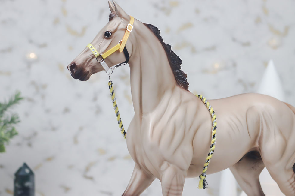 Thumbnail: Wildflower - Traditional Scale Halter Set