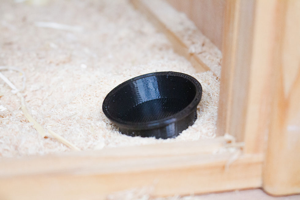 Traditional Model Horse Feed Pan