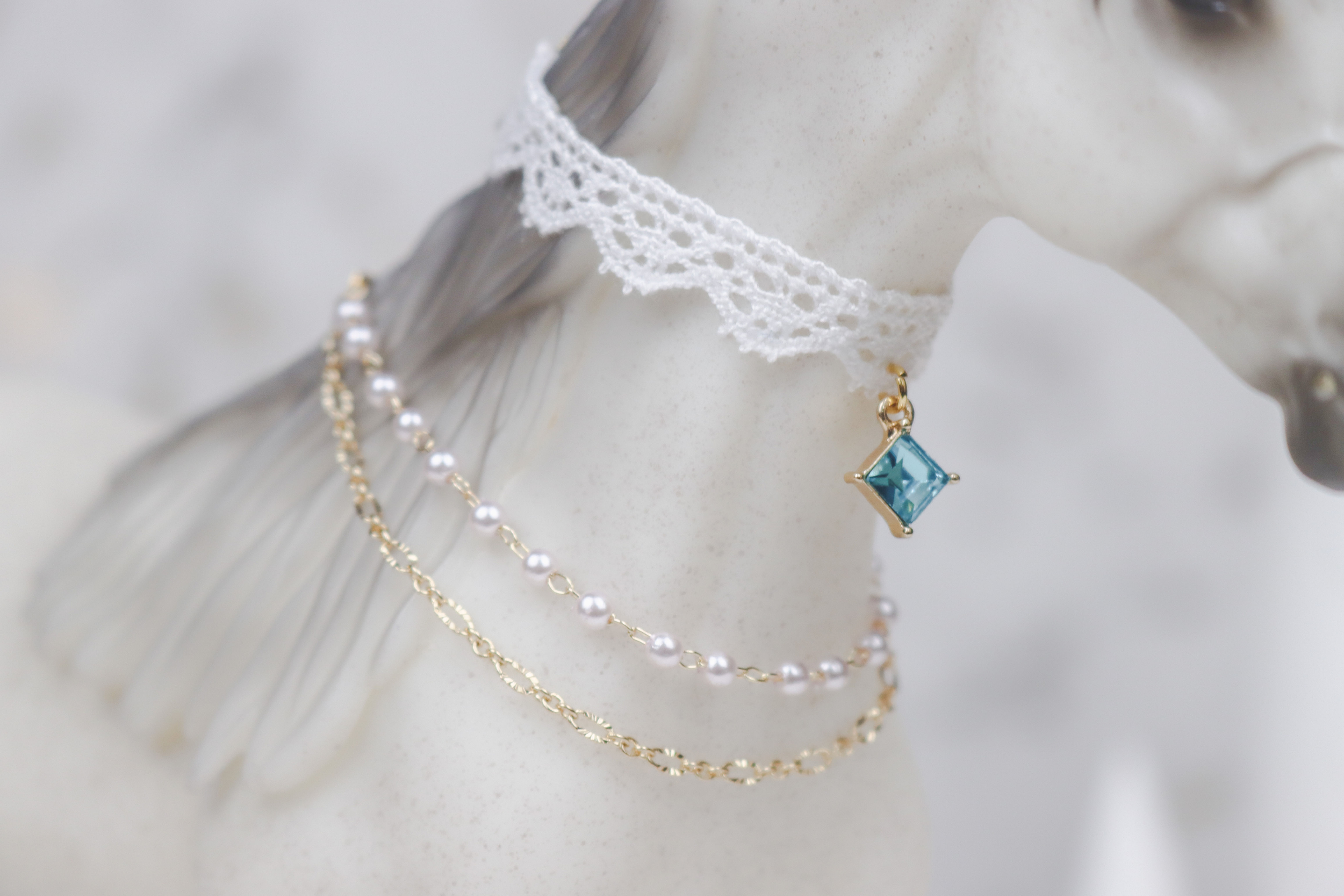 Astra - Traditional Scale Lace Choker Necklace Set