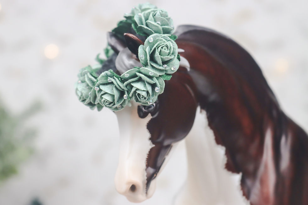 Thumbnail: Sea Foam - Traditional Scale Flower Crown