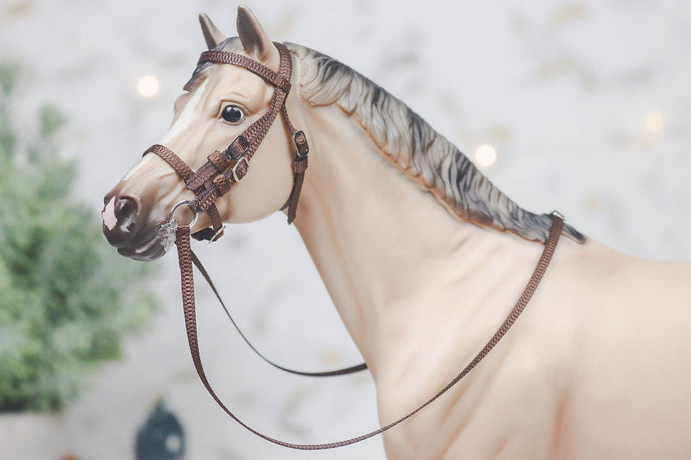 Thumbnail: Hunter Ring - Traditional Scale English Bridle