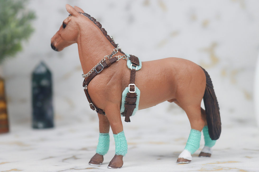 Thumbnail: Iron Oath - Schleich Horse Costume Set
