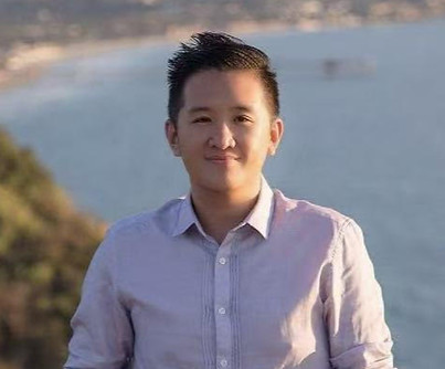 louis-lau_edited.jpg
