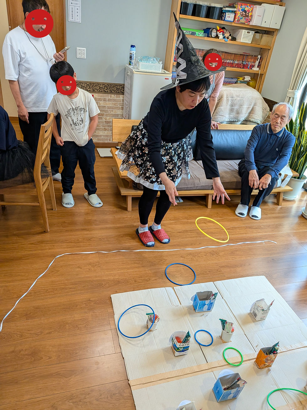 世話人さん工夫の、輪投げ大会の始まりで~す。