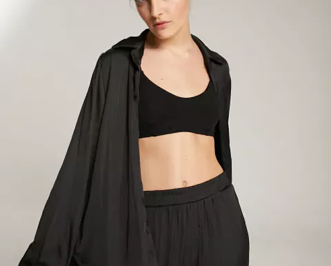 Camisas para mujeres: estilo y versatilidad en tu guardarropa