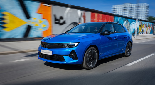 IRISH DEBUT FOR NEW OPEL ASTRA ELECTRIC AT NEVO EV SHOW