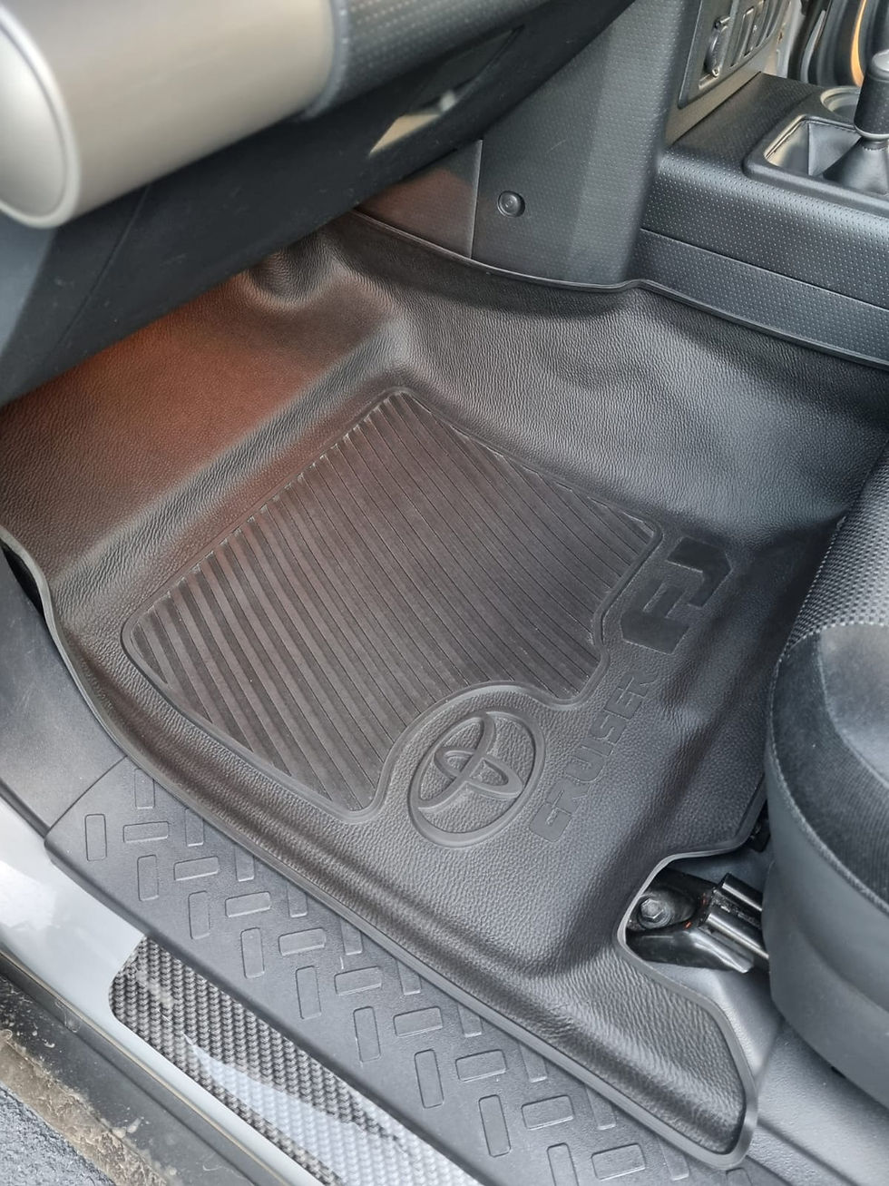 Thumbnail: FJ Cruiser Heavy Duty Moulded Mats