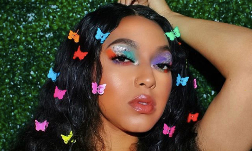 Are Butterfly Clips 90s?