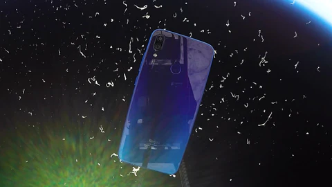 Xiaomi Redmi Note 7 in space as high altitude balloon bursts