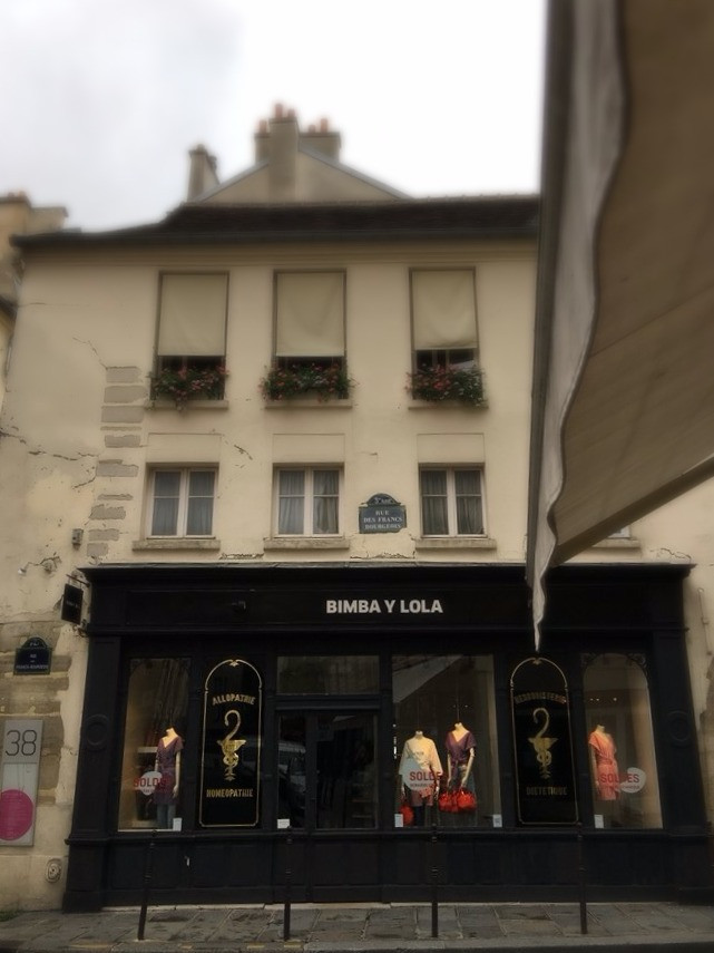 4 Bis Rue Des Rosiers 75004 Paris