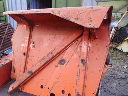 Thumbnail: Allis Chalmers D21 Mudguards