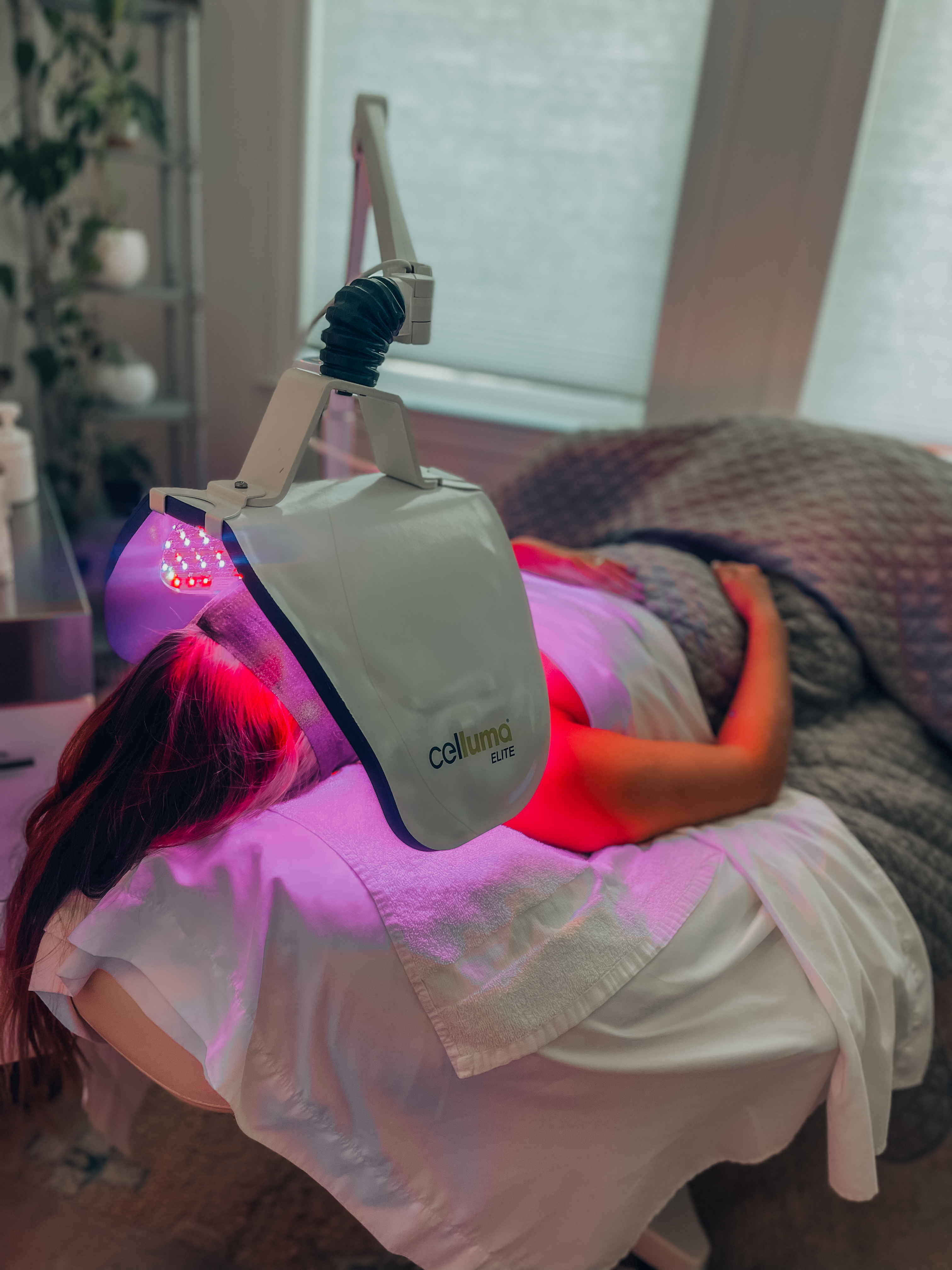 Red light facial(1).jpg