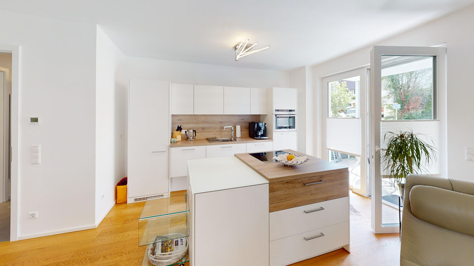 Küche einer Wohnung die von Geiger Immobilien in Stuttgart Uhlbach verkauft wird.