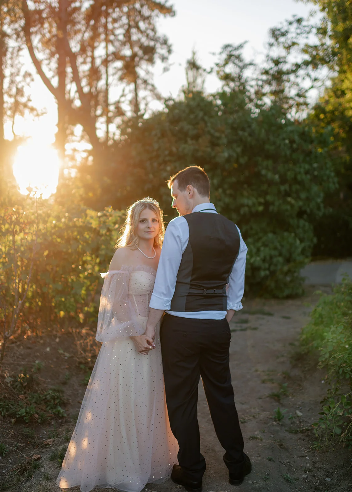 VanDusen Botanical Garden Engagement Photos