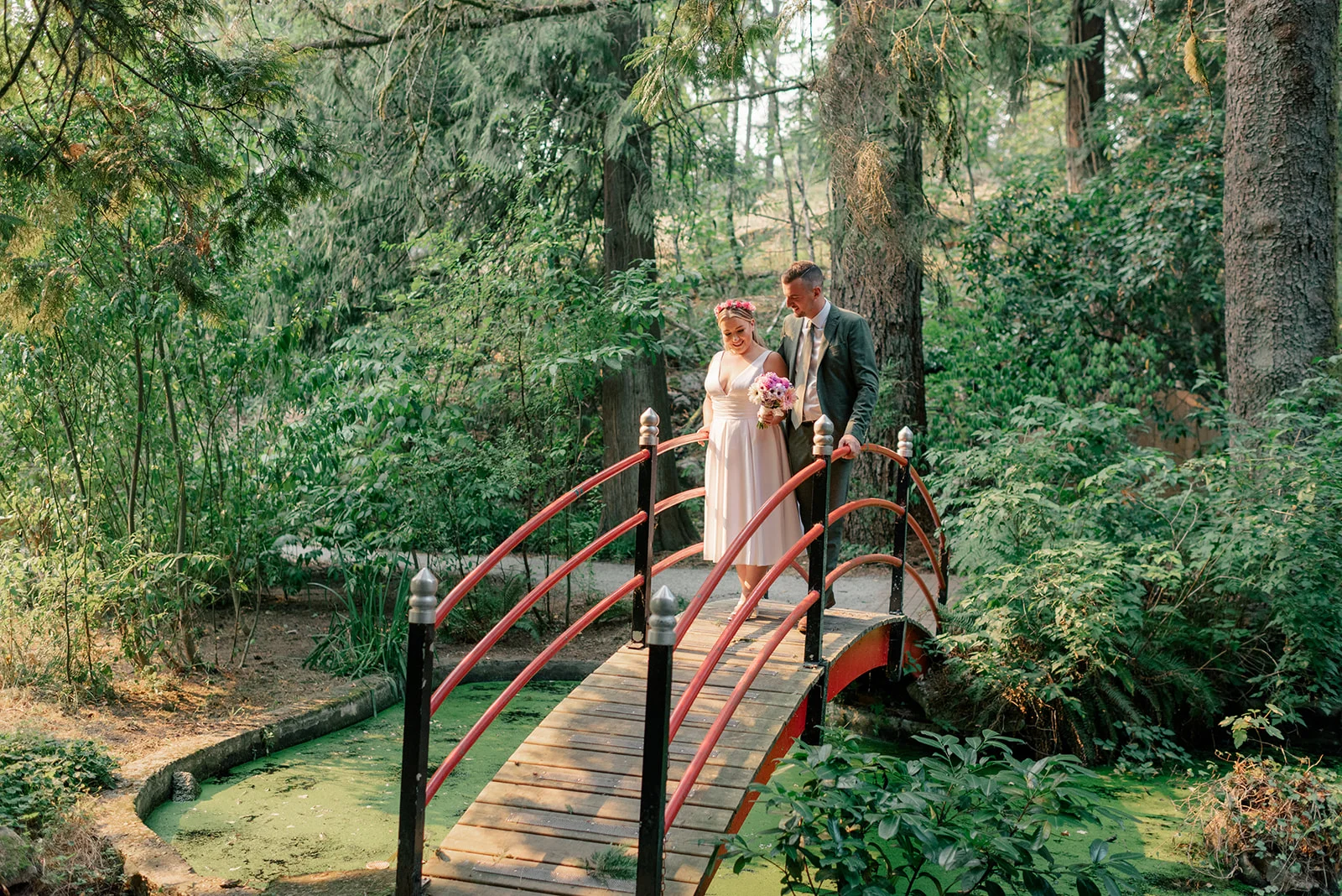 Vancouver small wedding photographer