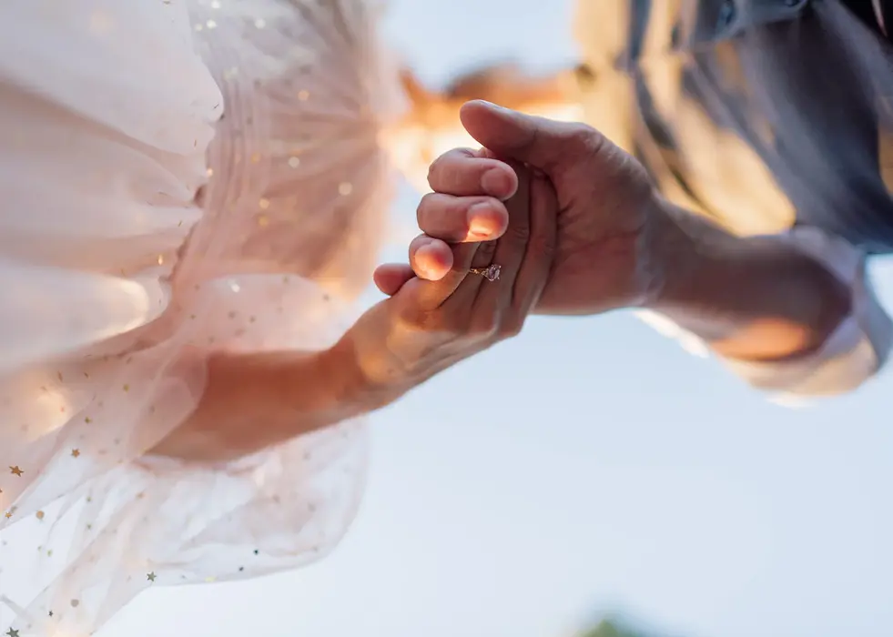 VanDusen Botanical Garden Engagement Photos