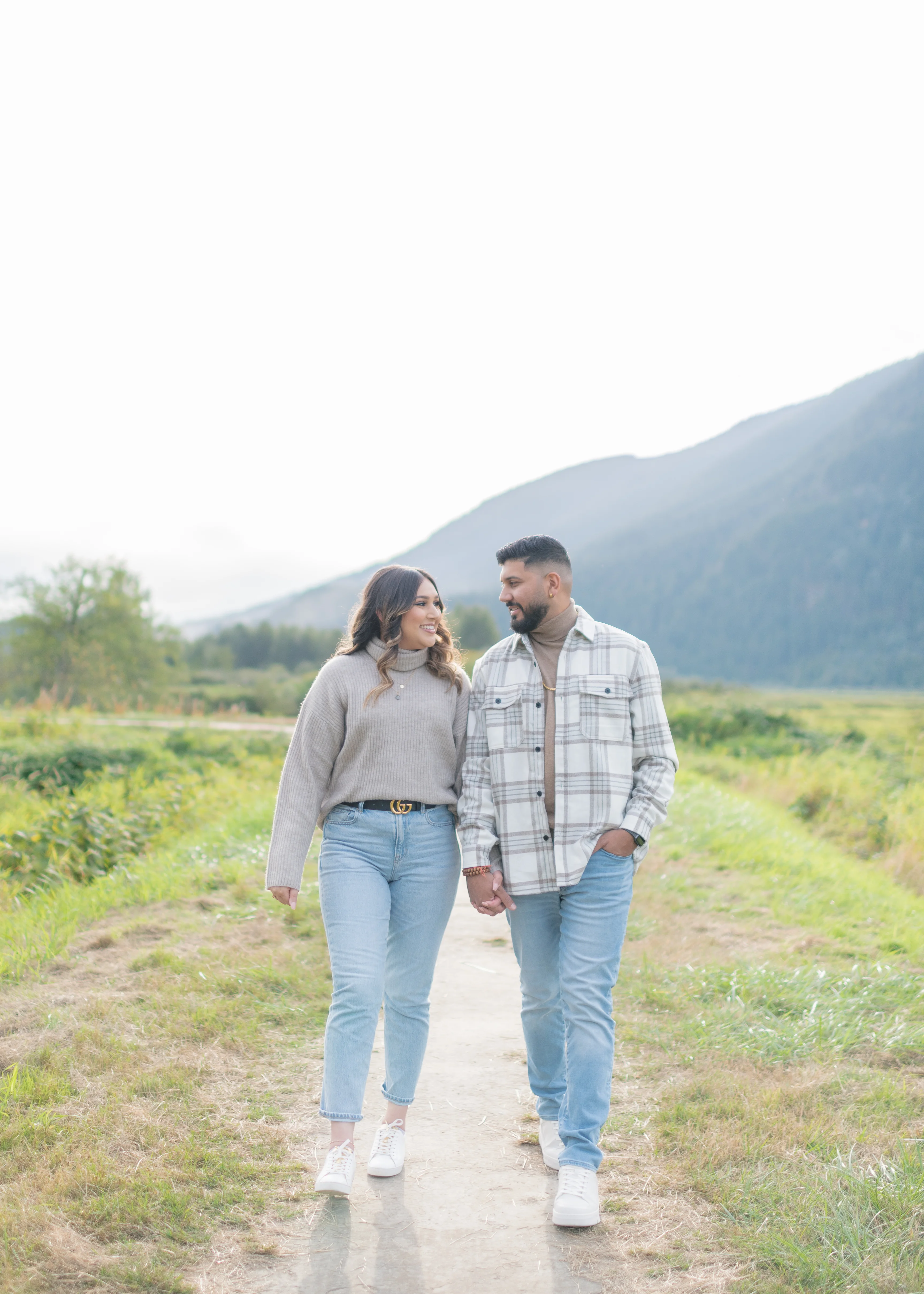 pitt lake pitt meadows fall engagement photoshoot