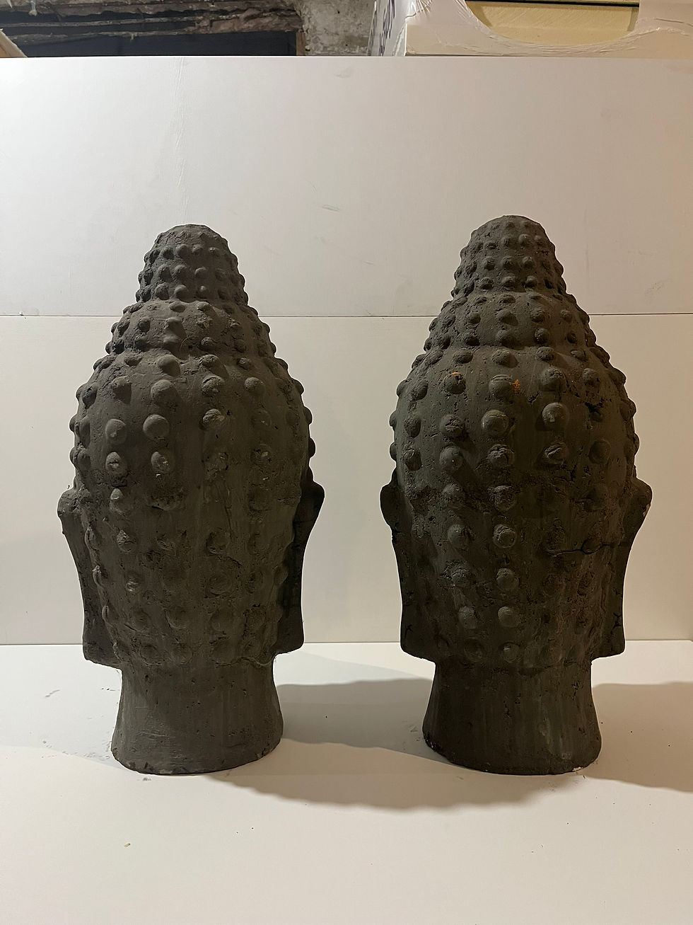 Thumbnail: 2 boeddha koppen voor in de tuin 60cm x 30cm