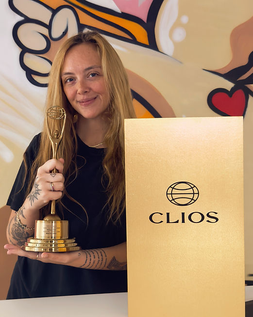 Fernanda Forster_WIX 2025_Awards 1.jpg